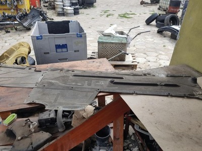 Плита захист підвіска bmw f30 51164310 фото №1