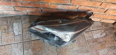 Toyota yaris iii лампа лівий перед передня śląsk фото №1