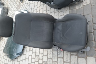 Justy сиденье левый перед фото №1