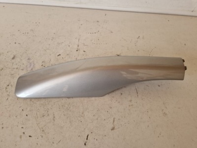 Заглушка рейлинг правый  задняя toyota avensis t25 универсал 2.2 d-cat фото №1