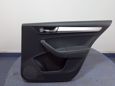 Rapid sedan оббивка двері задня права 5jh867024k фото №1