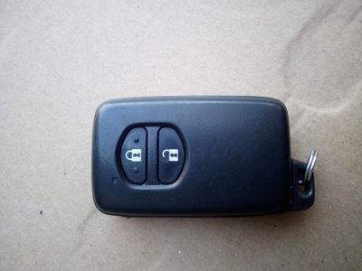 Toyota prius iii 09-15 ключ фото №1