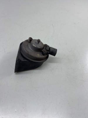 Bmw 6 f12 f13 10-18 клаксон сигнал високий низькі тони 7284482 7284483 фото №1