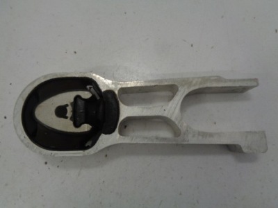 Ds3 crossback e-tense кронштейн подушка двигателя фото №1