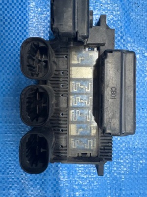 Peugeot expert ii 2007-2012 scudo предохранители аккумулятор модуль 1400550780 фото №1