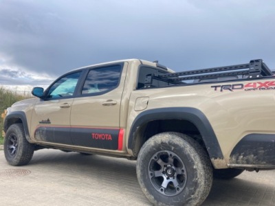 Обшивка bed багажник toyota tacoma 2016- niska фото №1