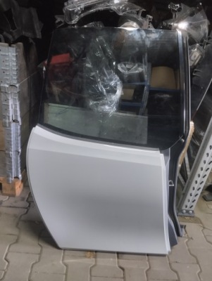 Bmw i3 двері задня задні праве білий b85 фото №1