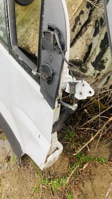 Iveco daily iv петли дверь правых 2017 2018 фото №1