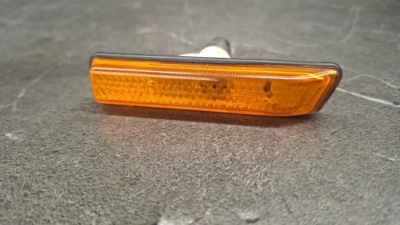 Bmw 3 e36 1998 перед сторона левая поворотник крыла передний фото №1