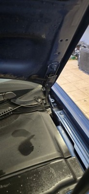 Петля капот правий лівий audi a4 b6 2000-2004 фото №1