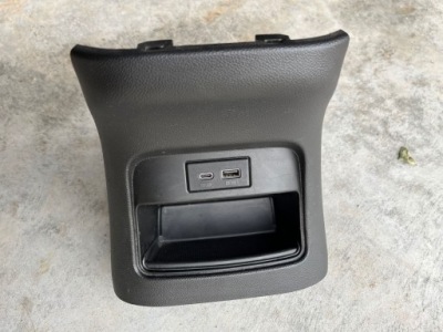 Накладка туннель среднего 156126136 - alfa romeo stelvio фото №1