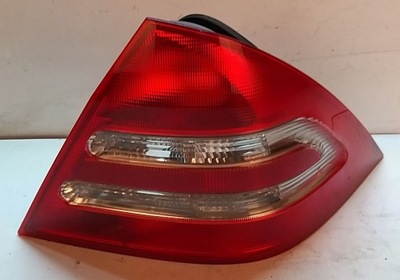 MERCEDES C-KLASA W203 LAMPA TYŁ TYLNA PRAWA