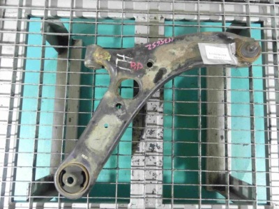 Важіль перед правий hyundai elantra v 10-16 фото №1