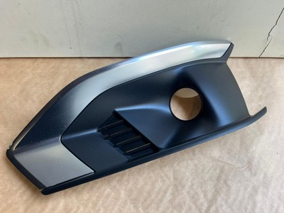 Решітка audi a4 b9 lift права оригінальна фото №1