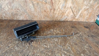 Seat toledo ii ручка крышки багажника задняя фото №1