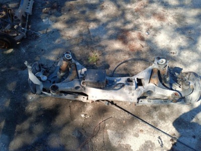 Volvo v70 ii балка підвіска задня kpl фото №1