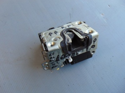 Замок дверь передний правый dacia duster i 2013r фото №1