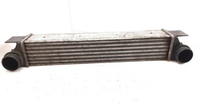 2001 bmw 5 e39 интеркулер 17512247359 фото №1