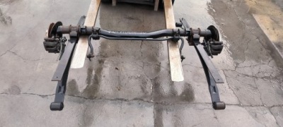 Подвеска балка задняя задняя суппорт рессора vw caddy iv niski пробег фото №1