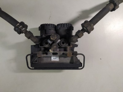 Scania r 420 модулятор ebs клапан тормоза 1879280 фото №1