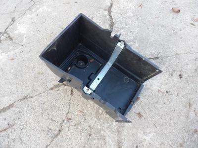 Корпус аккумулятор ford оригинальный номер am51-10723-ad фото №1