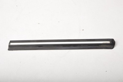 Mercedes w172 r172 молдинг стекло подоконная задняя фото №1