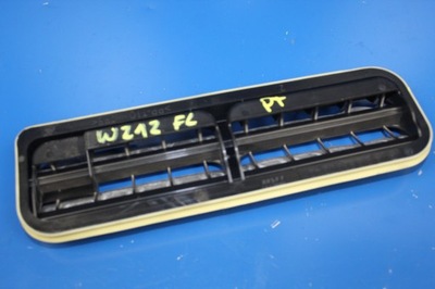 E-klasa w212 решітка вентиляції багажника фото №1