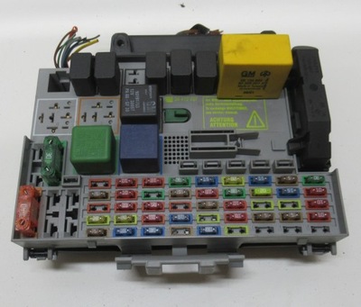 Astra g coupe 2.2 коробка предохранителей фото №1