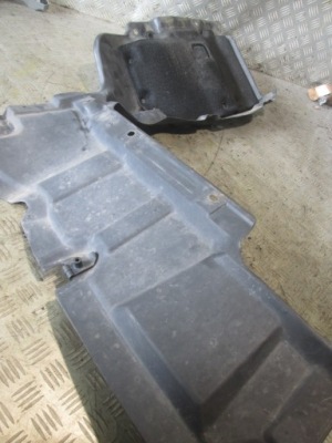 Захист плита pod двигун права toyota corolla verso ii 51408-0f010 фото №1