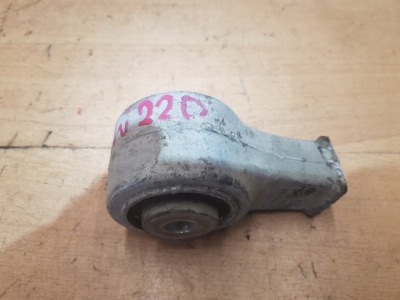 Подушка кронштейн мост mercedes w220 3.2 v6 фото №1