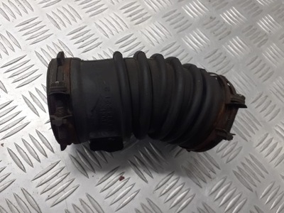 Труба впускний повітря mazda 6 1.8 фото №1