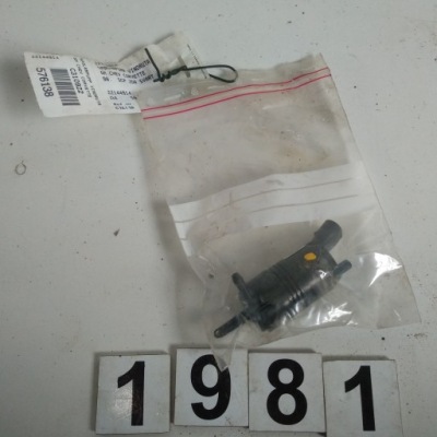 Помпа омивача corvette c5 221444914 фото №1