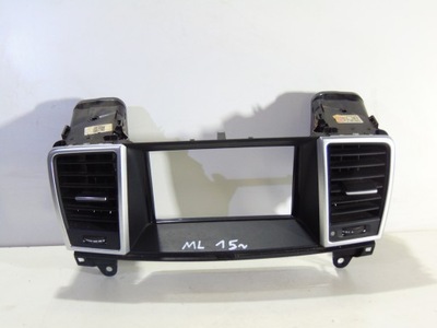 Рамка защита радио навигации решётки обдув w166 фото №1