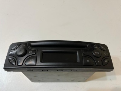 Mercedes c klasa w203 радио радиопроигрыватель 2038201786 фото №1