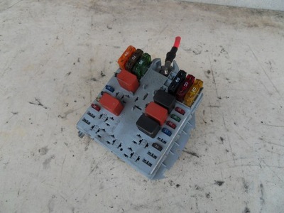 Fiat punto ii 99-03 1.2 8v коробка запобіжників фото №1