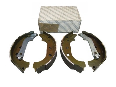 Тормозные колодки тормозные opel combo 95515316 оригинал задняя фото №1