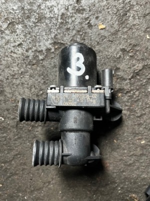 3 bmw дополнительная насос воды клапан 6920226 фото №1