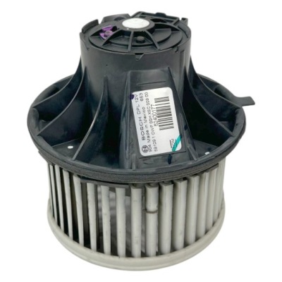 Tahoe escalade yukon 03-14r вентилятор обдув повітродувка оригінал oem фото №1