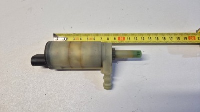 Насос помпа бака spryskiwania лампа kia sportage iv hyundai tucson фото №1