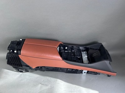 Підлокітник тунель maserati levante 670048830 фото №1