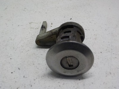 Peugeot 206 вкладка замка дверь левая фото №1