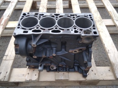 Vw seat audi блок двигуна 2.0 tdi ckf фото №1