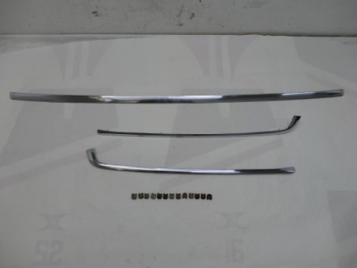 Mercedes e w124 coupe молдинг хром бампера задняя фото №1