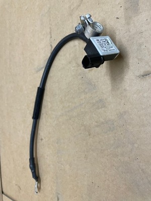 Kia niro ii 1.6 гибрид 37180-at000 клемма минусовая фото №1