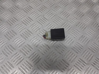 Relay door lock kia carens i фото №1