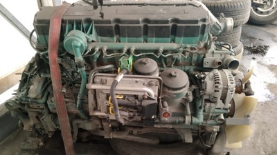 Кришка клапанів volvo fl6 renault midlum фото №1