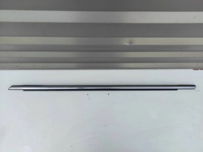 Молдинг ущільнювач хром двері скло лівий перед mini countryman f60 фото №1