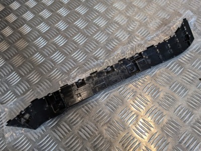 Напрямна бампера задня лівий subaru forester 2014-18 фото №1