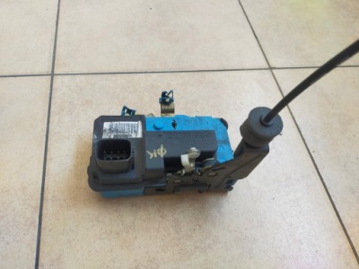 Volvo s60 v70 xc70 замок двері лівий перед фото №1