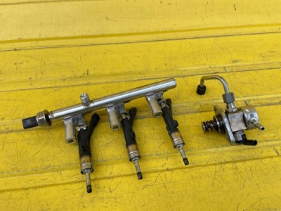 Citroen c3 iii форсунки насос топлива 1.2 9806724880 фото №1